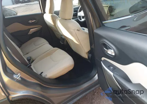 2017 Jeep Cherokee Latitude 4X4 z USA, uszkodzony, nr VIN 1C4PJMCSXHW622503